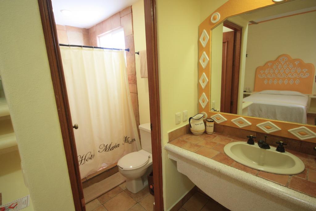 Hotel Maria Mixteca سانتا كروز هواتولكو الغرفة الصورة