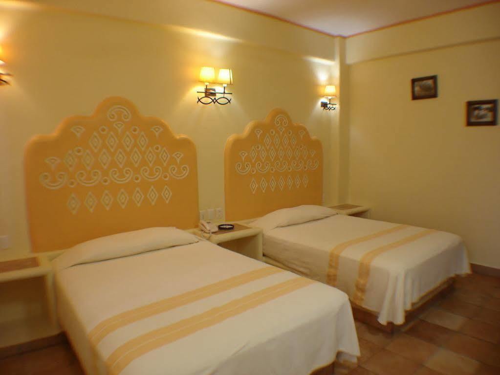 Hotel Maria Mixteca سانتا كروز هواتولكو المظهر الخارجي الصورة