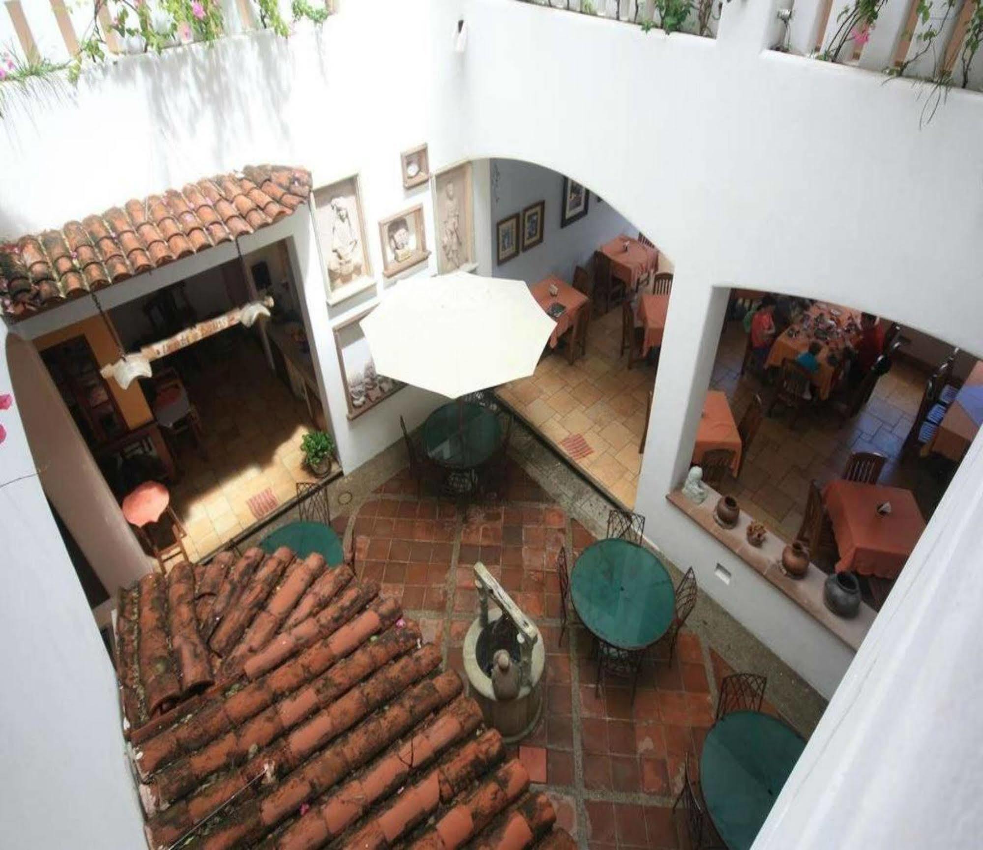 Hotel Maria Mixteca سانتا كروز هواتولكو المظهر الخارجي الصورة