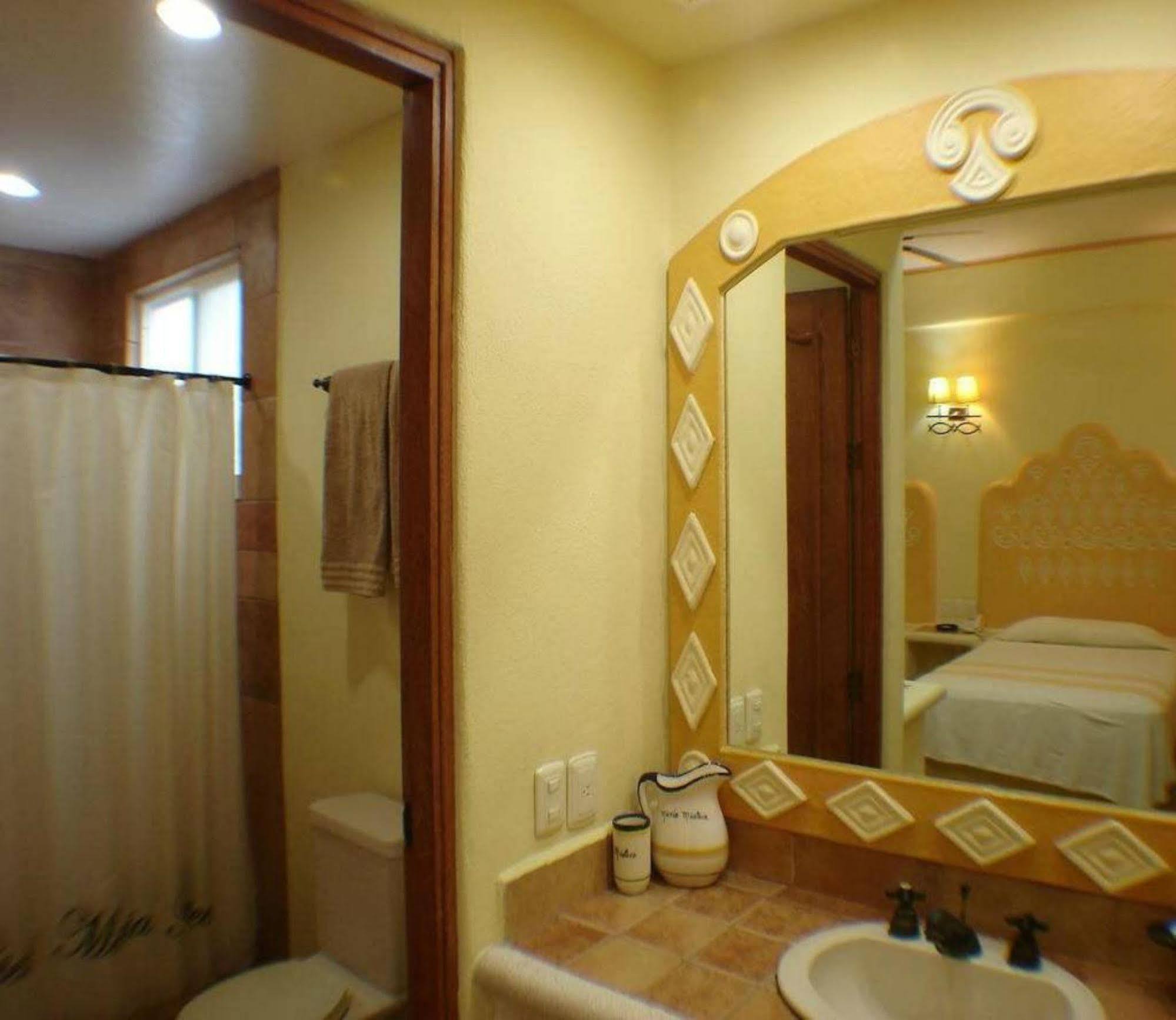 Hotel Maria Mixteca سانتا كروز هواتولكو المظهر الخارجي الصورة