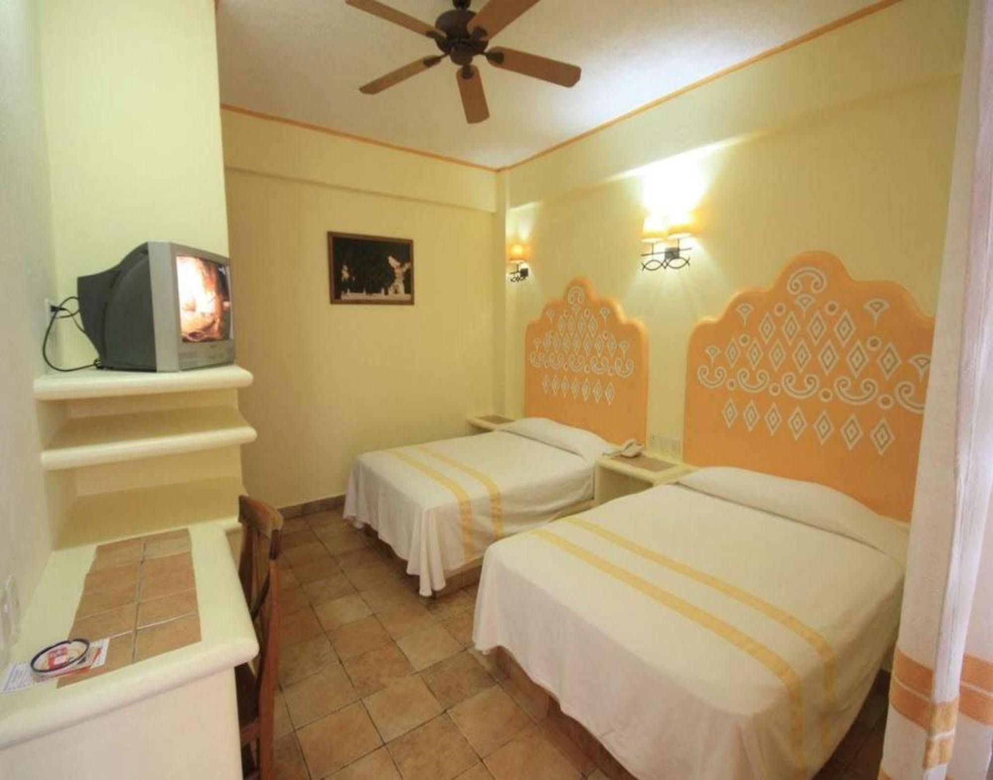 Hotel Maria Mixteca سانتا كروز هواتولكو المظهر الخارجي الصورة