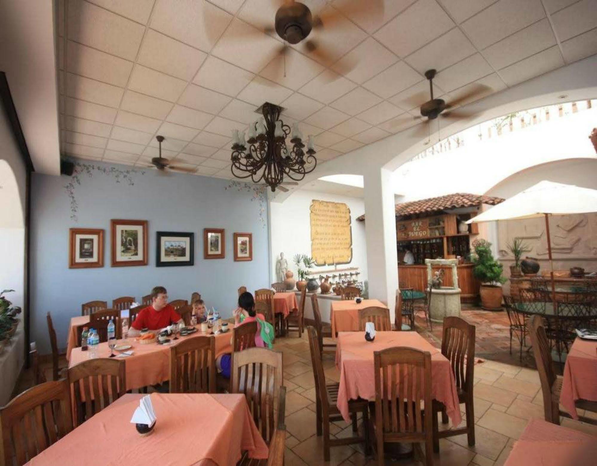 Hotel Maria Mixteca سانتا كروز هواتولكو المظهر الخارجي الصورة