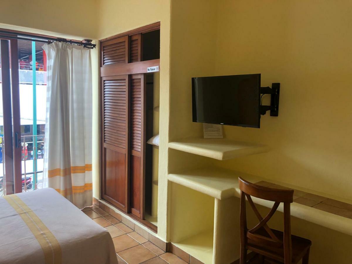 Hotel Maria Mixteca سانتا كروز هواتولكو المظهر الخارجي الصورة